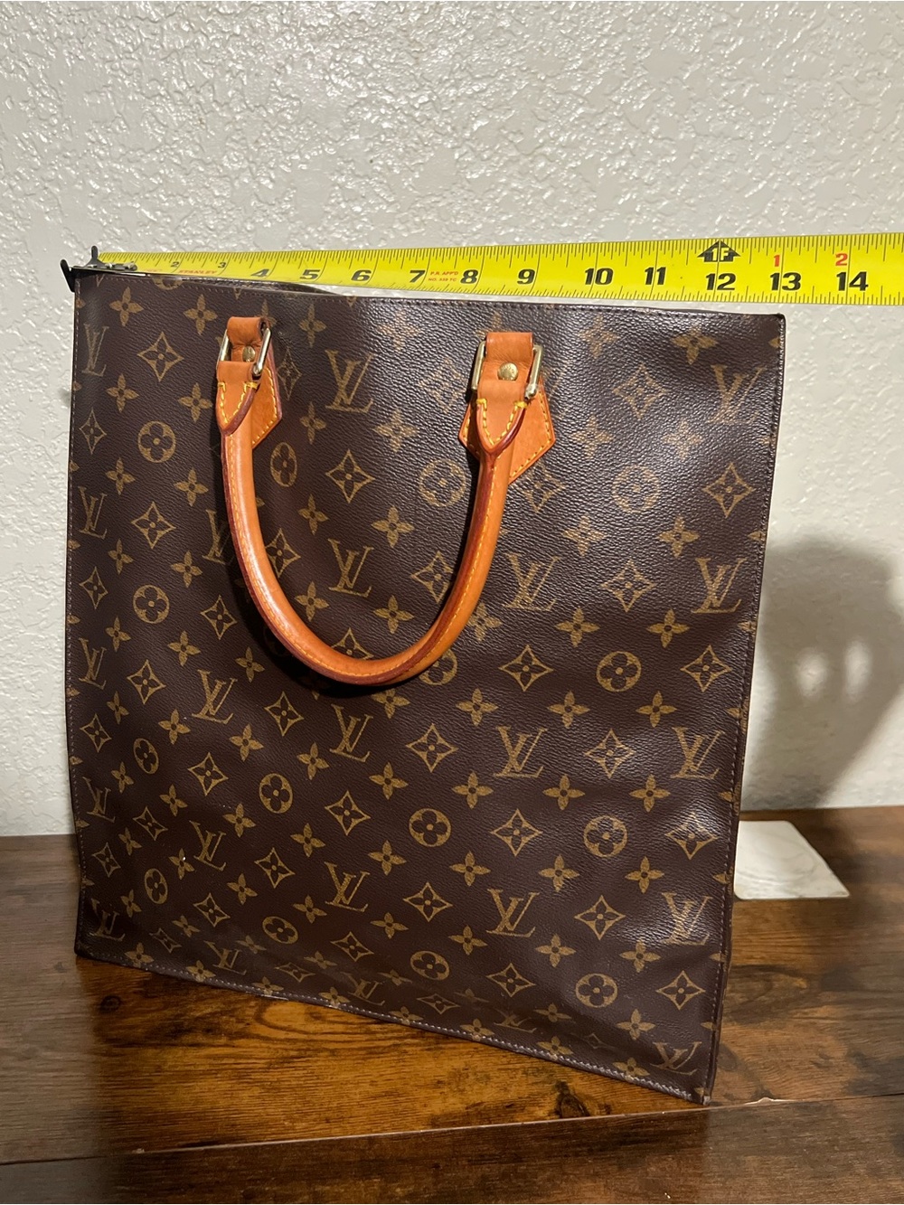 Louis Vuitton Monogram Canvas Tote in Brown with Tan Handles - Picture 4 of 10
